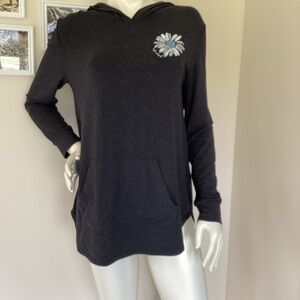 Life Is Good Classic Fit Daisy Hooded Tunic👩‍🎤